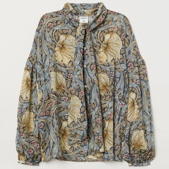 H&M Tops - William Morris & Co. x H&M blouse Size 32 / 0